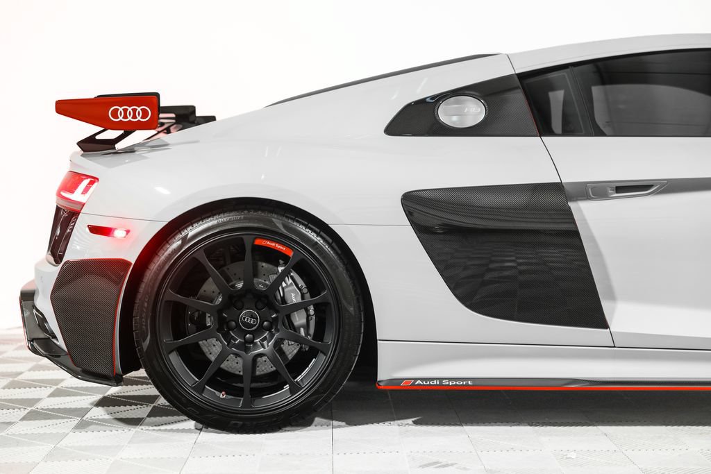 Used 2018 Audi R8 V10 plus w/ Full Leather Package AWD/4WD image 4