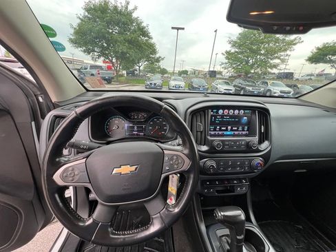 Used 2018 Chevrolet Colorado Z71 AWD/4WD image 36