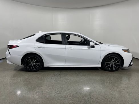 Certified 2024 Toyota Camry SE FWD image 2