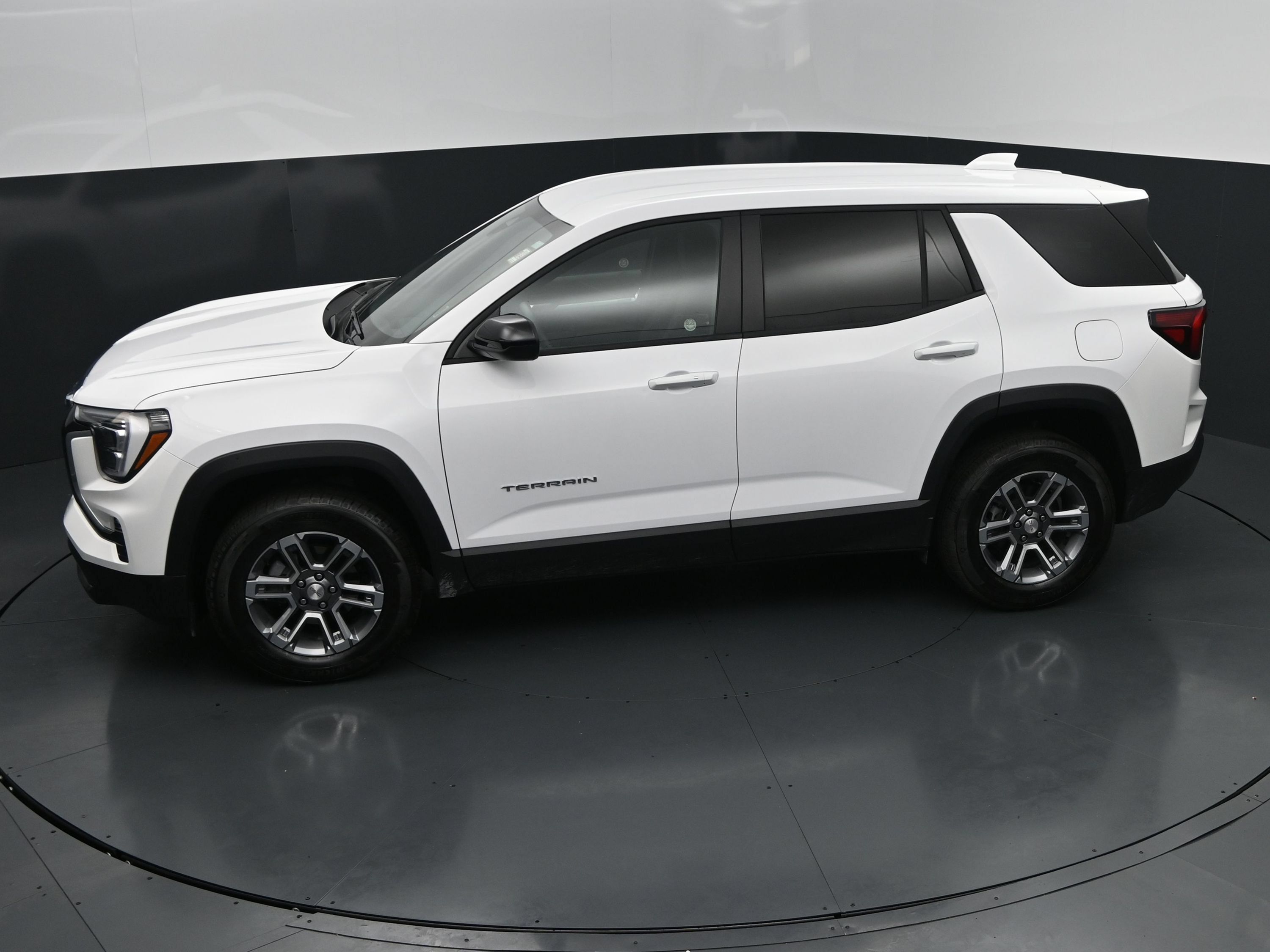 Used 2026 GMC Terrain Elevation FWD image 28