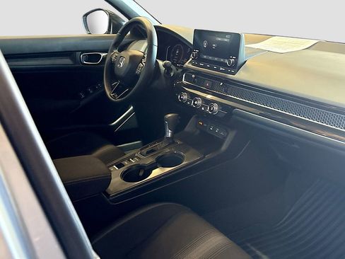 Used 2025 Honda Civic Sport image 26