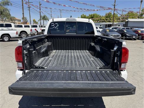 Used 2021 Toyota Tacoma SR AWD/4WD image 10