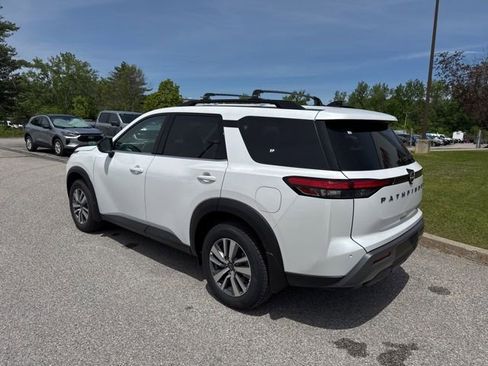 New 2026 Nissan Pathfinder SL AWD/4WD image 25