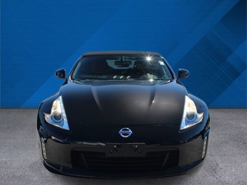 Used 2014 Nissan 370Z Touring RWD image 4