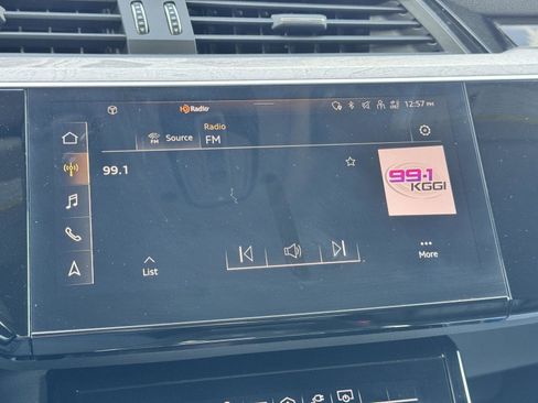 Used 2021 Audi e-tron Premium w/ Convenience Plus Package image 13