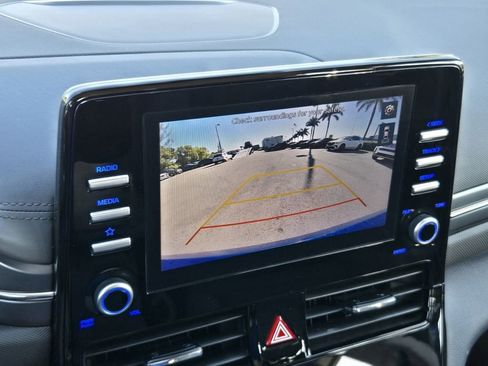 Used 2022 Hyundai Ioniq SE image 20