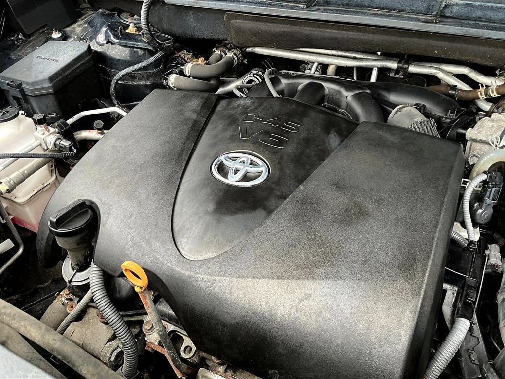 Used 2021 Toyota Highlander Limited AWD/4WD image 34