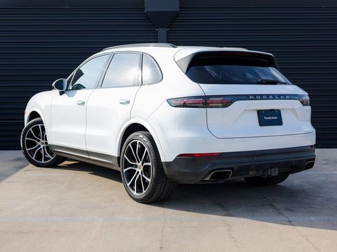 Used 2020 Porsche Cayenne image 3