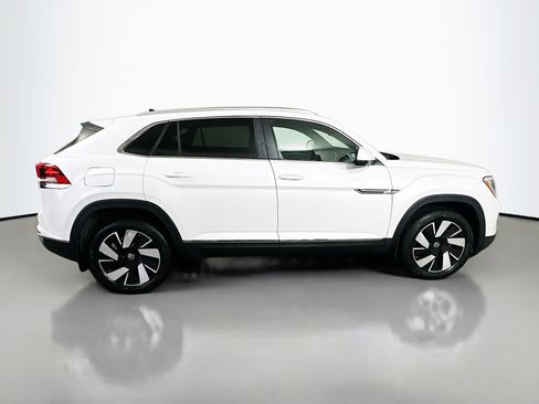 New 2026 Volkswagen Atlas Cross Sport SEL AWD/4WD image 8