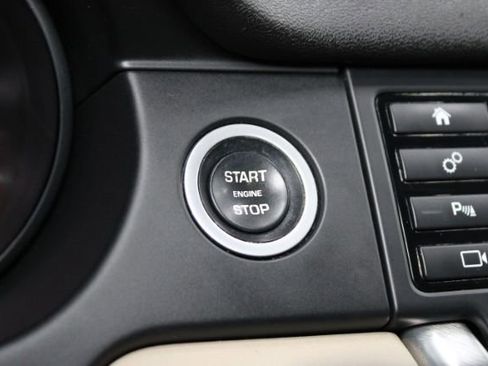 Used 2017 Land Rover Discovery Sport HSE image 14