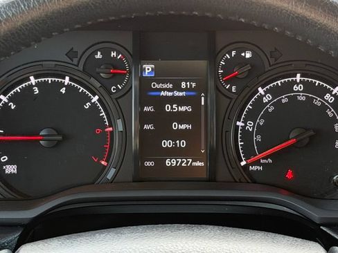 Certified 2021 Toyota 4Runner SR5 Premium w/ Moonroof Package AWD/4WD image 30