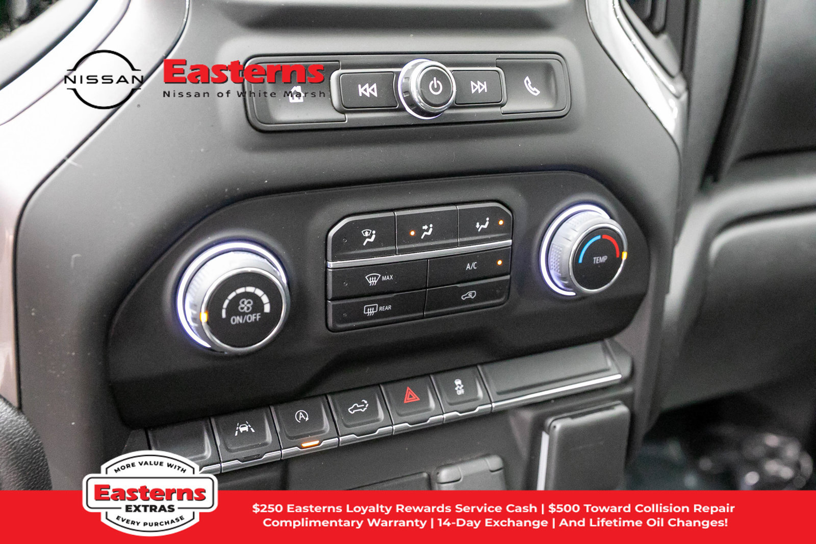 Used 2024 Chevrolet Silverado 1500 Custom AWD/4WD image 19