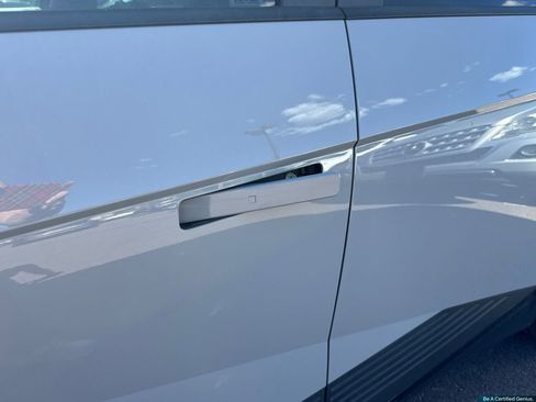 Certified 2024 Hyundai Ioniq 5 SEL AWD/4WD image 17