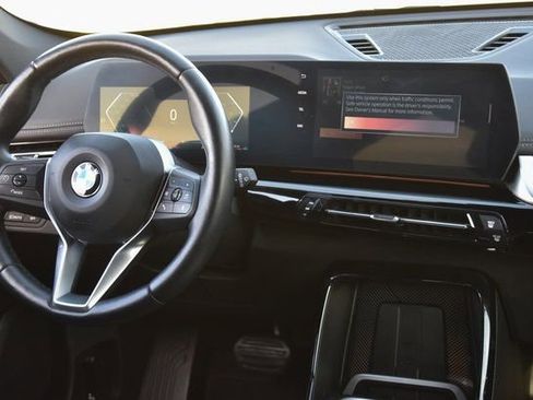Used 2025 BMW X1 xDrive28i image 2