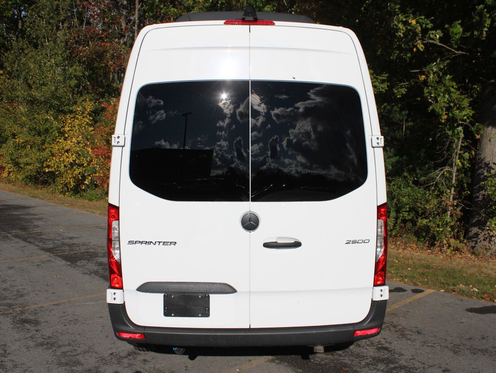 Used 2025 Mercedes-Benz Sprinter 2500 image 6