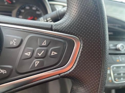 Used 2023 Chevrolet Malibu LT FWD image 10