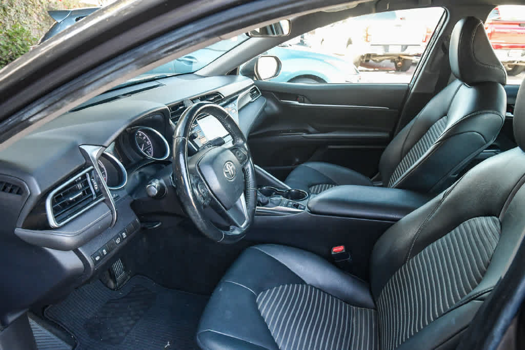 Used 2019 Toyota Camry SE w/ Protection Package (Q2) FWD image 16