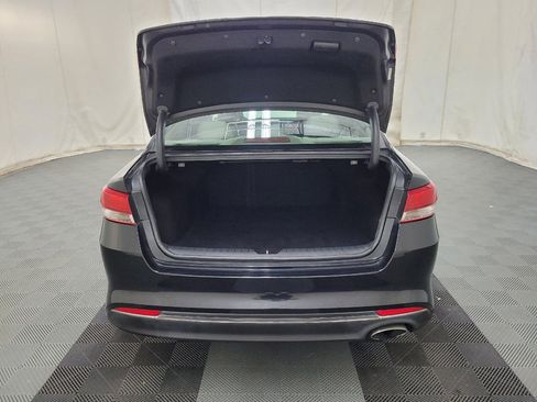 Used 2017 Kia Optima LX FWD image 29