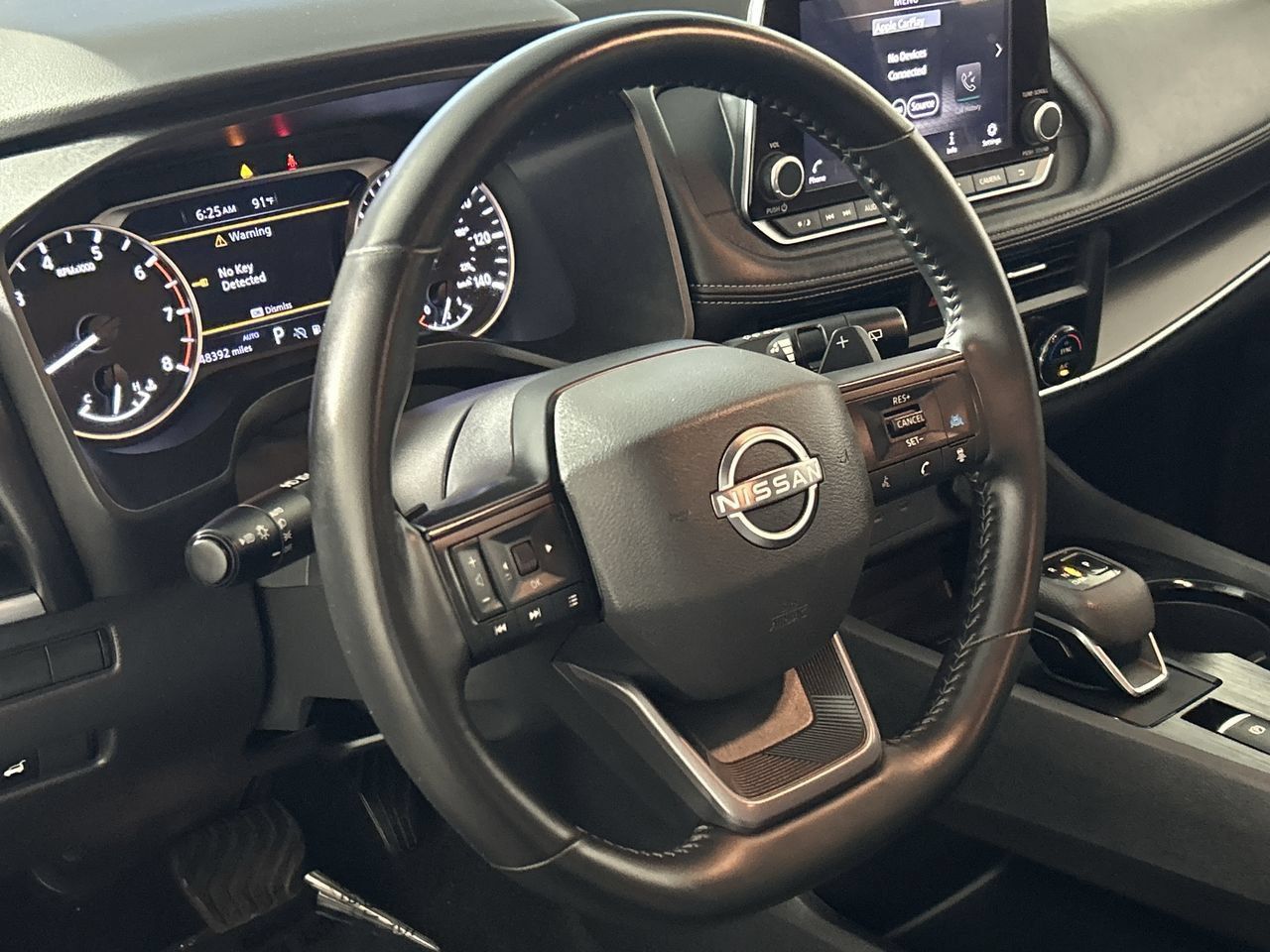 Used 2025 Nissan Rogue SV AWD/4WD image 14
