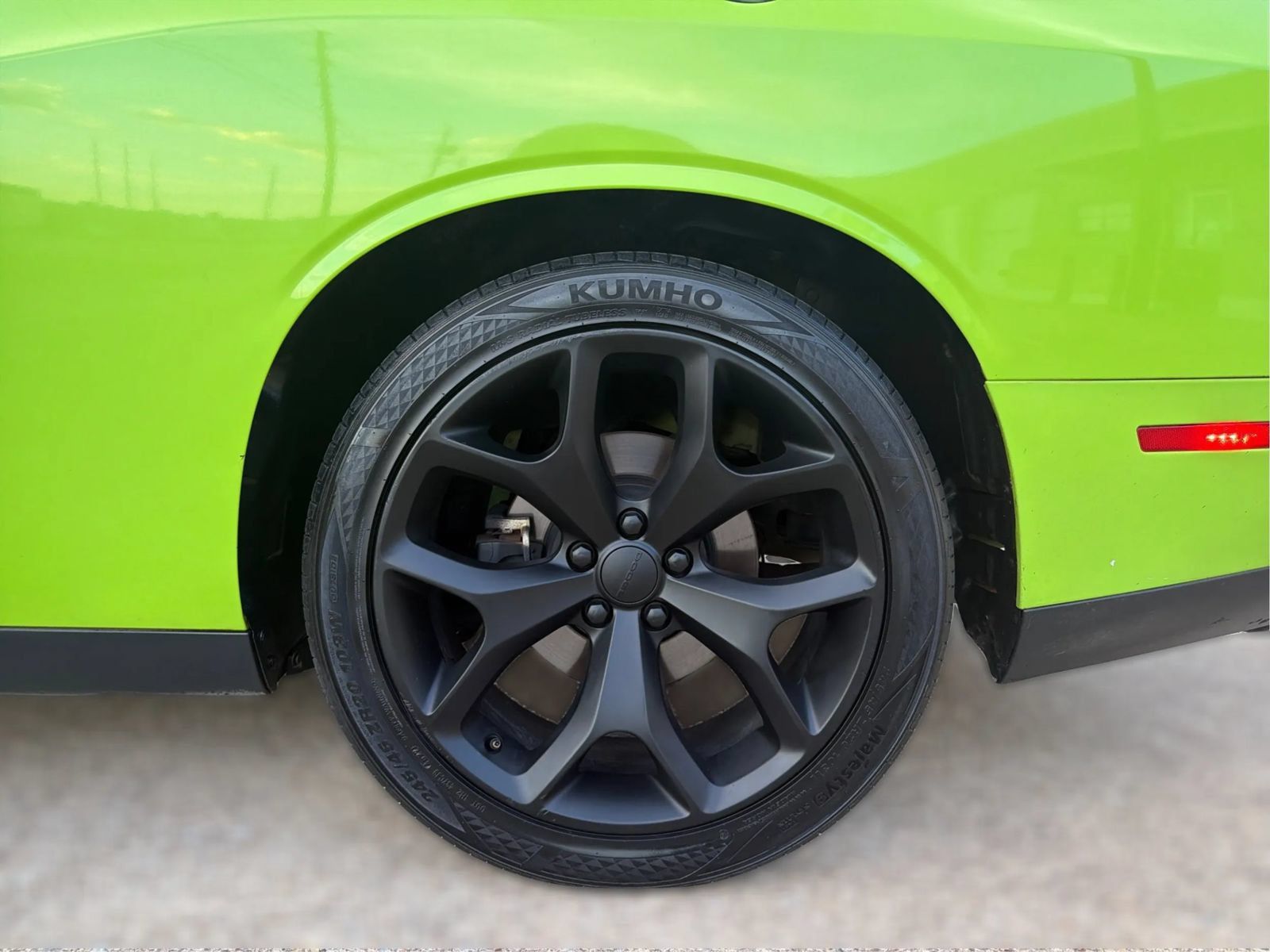 Used 2015 Dodge Challenger R/T Plus RWD image 30