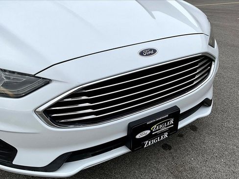 Certified 2019 Ford Fusion SE image 29