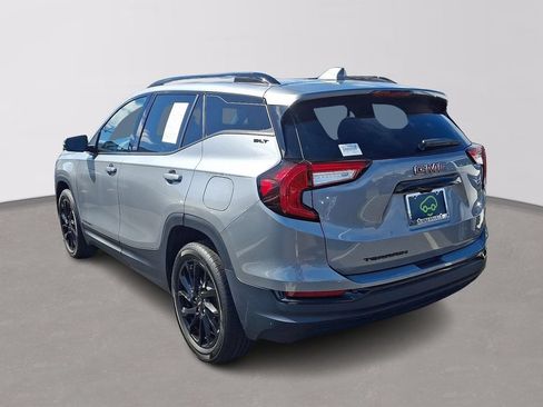 Used 2023 GMC Terrain SLT w/ Elevation Edition FWD image 4