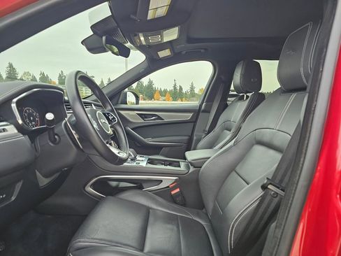 Used 2024 Jaguar F-PACE R-Dynamic S image 22