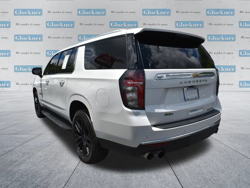 Used 2022 Chevrolet Suburban Premier AWD/4WD image 7