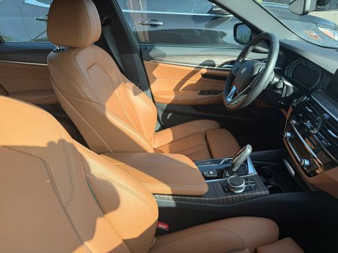 Used 2019 BMW 540i xDrive w/ Convenience Package AWD/4WD image 8