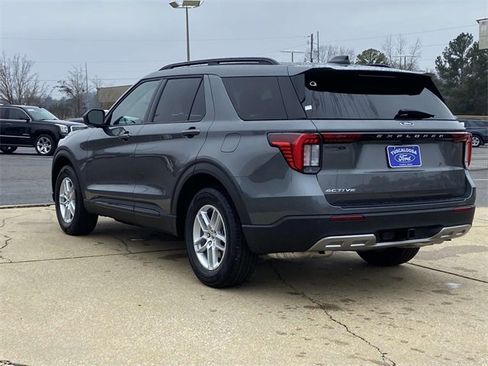 New 2026 Ford Explorer Active w/ Active Comfort Package image 4