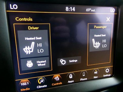 Used 2022 Jeep Renegade Latitude w/ Convenience Group image 23