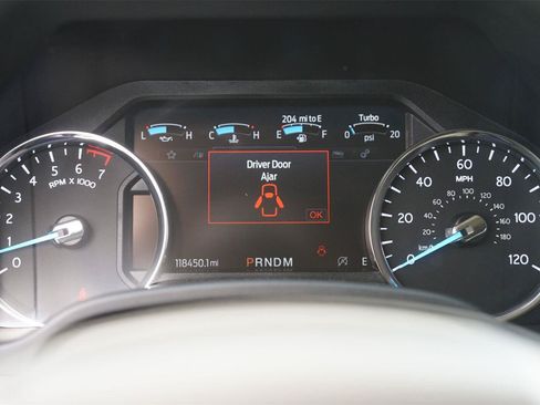 Used 2020 Ford Expedition XLT w/ Equipment Group 202A RWD image 27