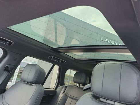 Used 2025 Land Rover Range Rover SE AWD/4WD image 28