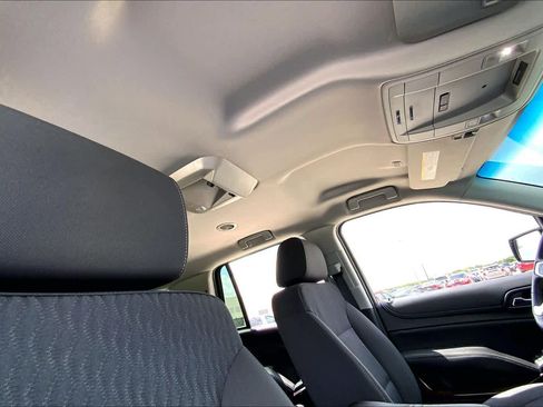 Used 2018 GMC Yukon SLE RWD image 13