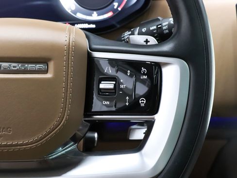 Used 2023 Land Rover Range Rover SE image 33