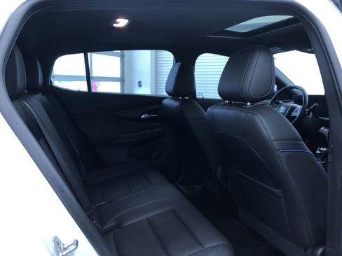 Used 2024 Buick Envista Sport Touring w/ Convenience I Package image 22