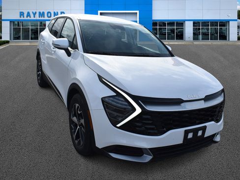 Used 2024 Kia Sportage EX FWD image 9