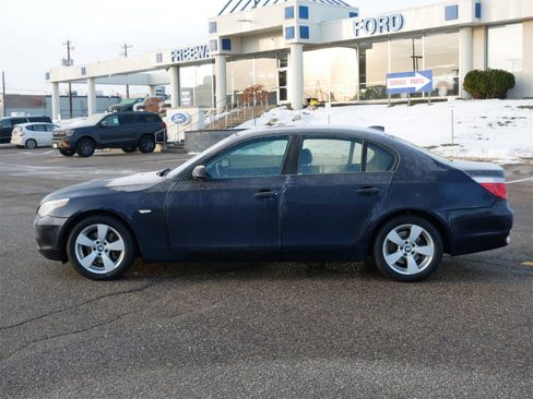Used 2007 BMW 530xi Sedan image 2