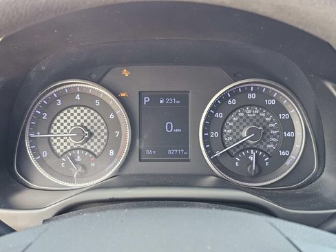 Used 2020 Hyundai Elantra SE FWD image 14