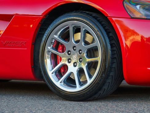 Used 2004 Dodge Viper SRT-10 RWD image 63