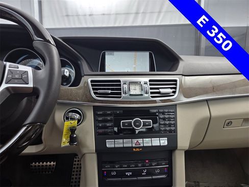 Used 2015 Mercedes-Benz E 350 Sedan image 39