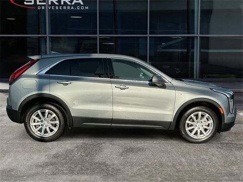 Certified 2023 Cadillac XT4 Luxury w/ Cold Weather Package image 6