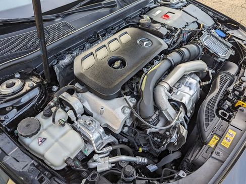 Used 2025 Mercedes-Benz CLA 250 4MATIC image 44