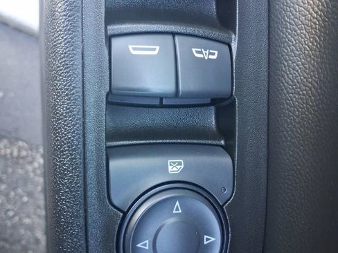 Used 2024 Chevrolet Equinox LT AWD/4WD image 19