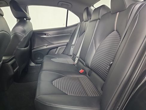 Used 2024 Toyota Camry SE FWD image 12