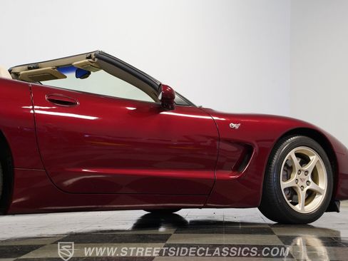 Used 2003 Chevrolet Corvette Convertible w/ Preferred Equipment Group1 RWD image 29