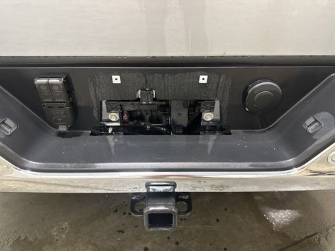 Used 2025 Chevrolet Silverado 1500 LTZ w/ LTZ Premium Package image 37