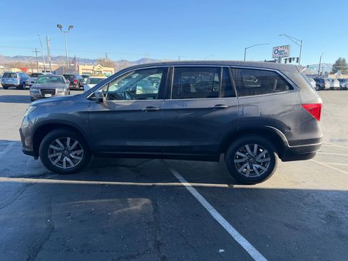 Used 2021 Honda Pilot EX image 5