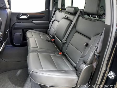 Used 2024 GMC Sierra 1500 Denali w/ Technology Package AWD/4WD image 13