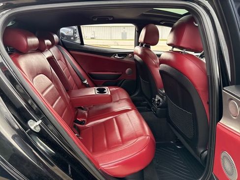 Used 2019 Kia Stinger GT2 image 15